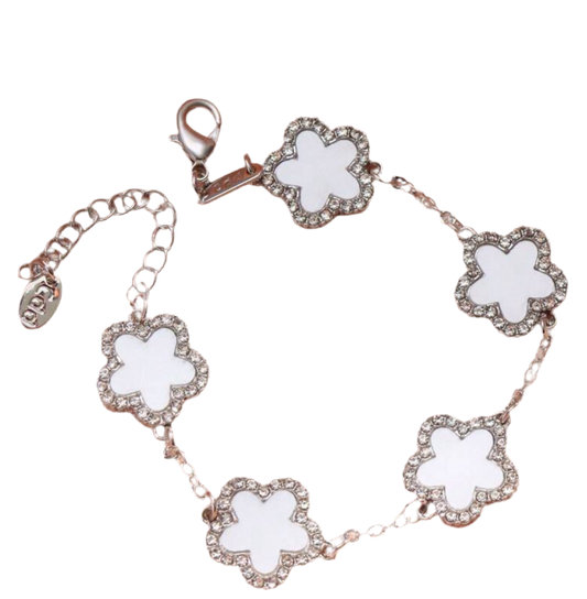 White and silver clover bracelet